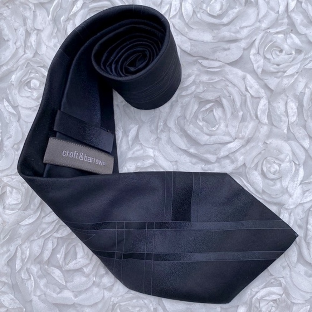 New‎ Croft & Barrow mens black silk tie